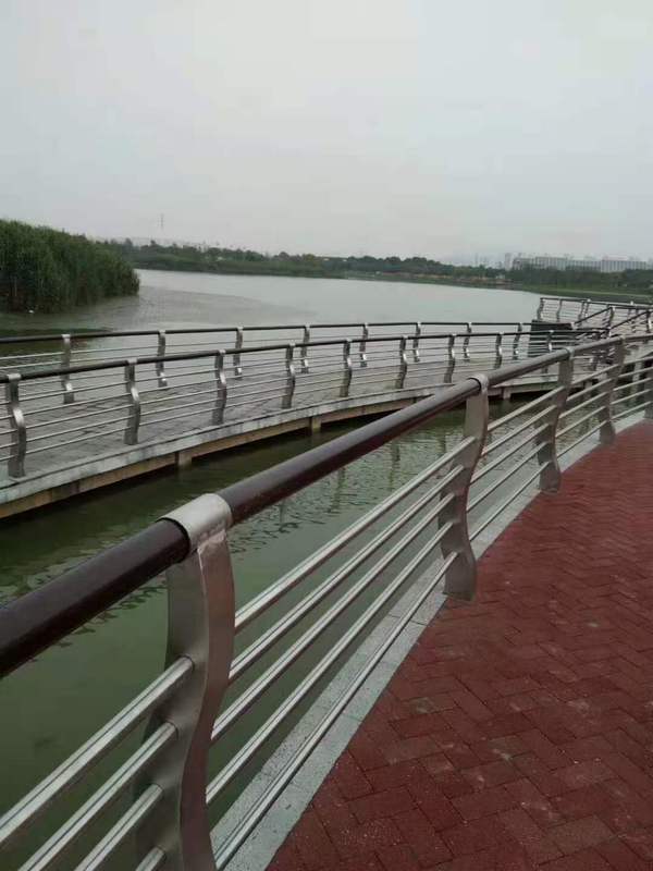 景觀(guān)河道護(hù)欄